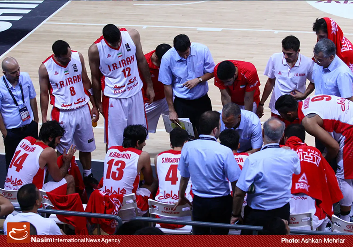 ملی‌پوشان بسکتبال با خانواده حجاج مصیبت‌دیده ابراز همدردی کردند