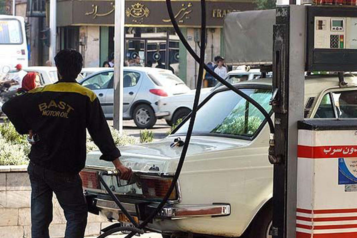 ایرانی‌ها در شهریور روزانه چه میزان بنزین مصرف کردند؟