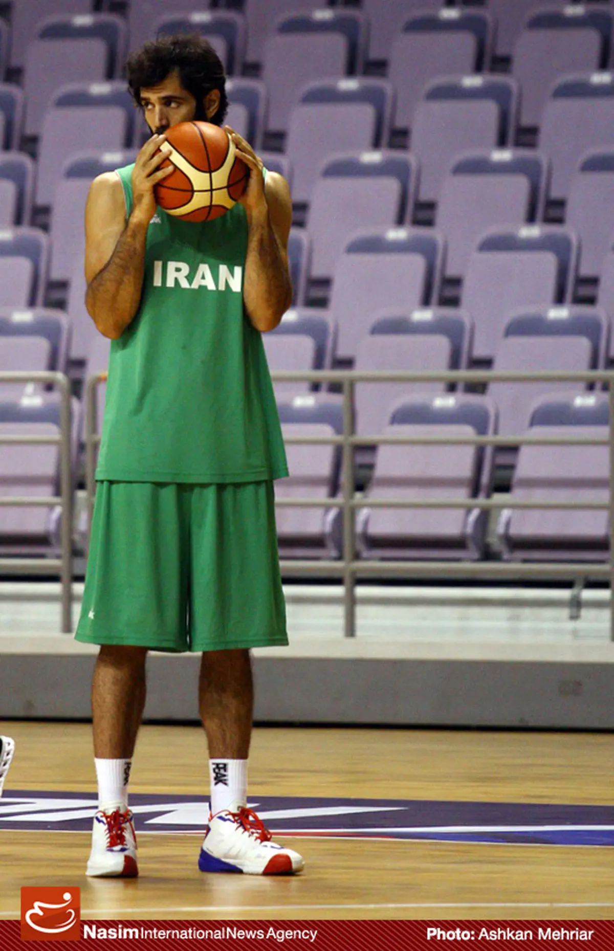 صمد نیکخواه بهرامی: بازی فردا مقابل کره‌جنوبی حکم مرگ و زندگی را دارد