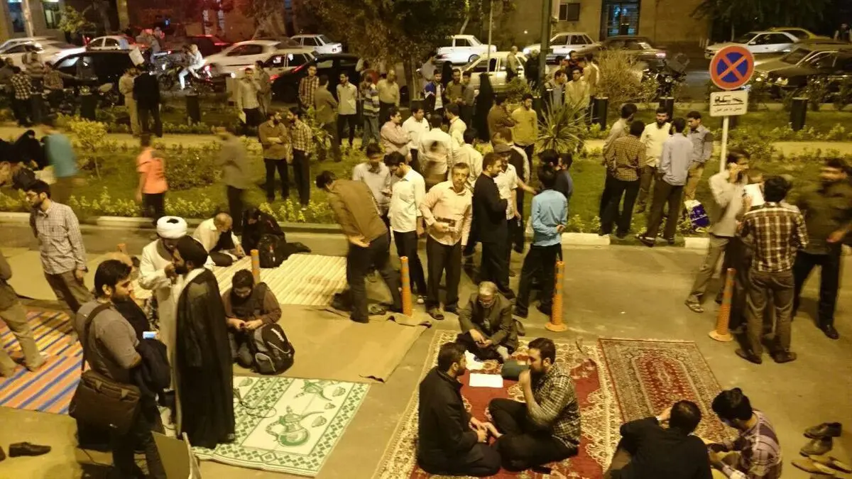 شب شعر "تحصن غیرت" مقابل مجلس برگزار می‌شود