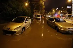 سیل در فرانسه جان ۱۳ نفر را گرفت