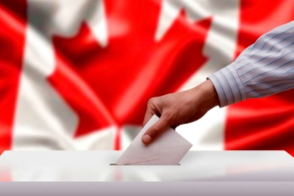 سیاست‌مداران کانادایی برای بازی انتخاباتی 
