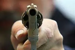 رگبار اشرار به شهادت یک پلیس و یک معلم انجامید