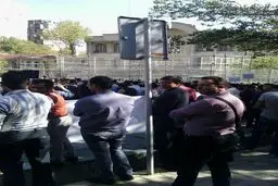تجمع خودجوش مقابل سفارت عربستان آغاز شد