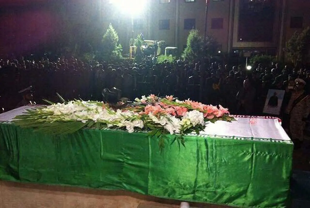 ورود پیکر  سردار همدانی به فرودگاه مهرآباد تهران
