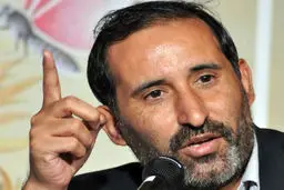 علیرضا قزوه: ذات شعر انقلاب خط شکنی است