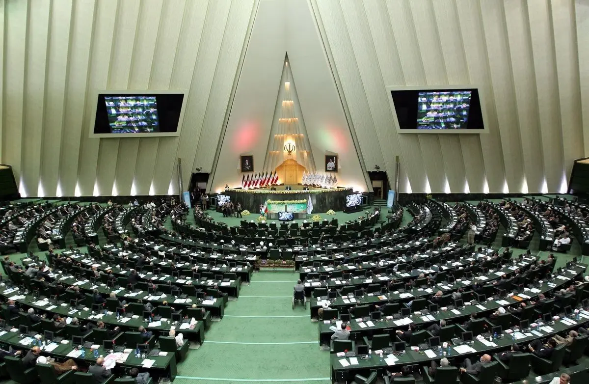 رای شکننده مجلس به کلیات طرح برجام نشان ‌می‌دهد این طرح منافذ نفوذ و تهدید برجام را نمی‌بندد