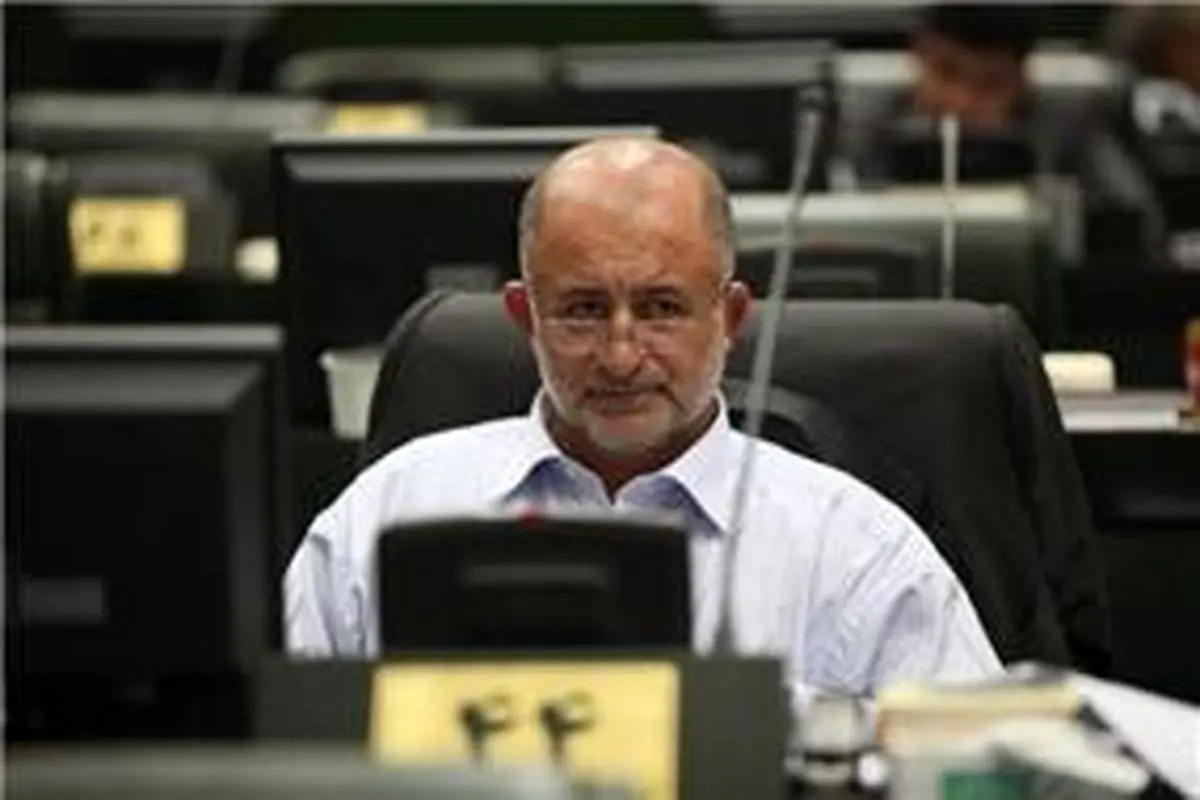 قاضی‌پور: اجازه نفوذ آمریکا به ایران را نمی‌دهیم