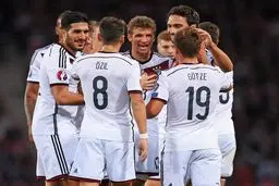 آلمان به سختی از سد

گرجستان گذشت