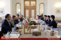 ظریف: توکیو می‌تواند در پروژه‌های محیط زیستی با ایران همکاری کند