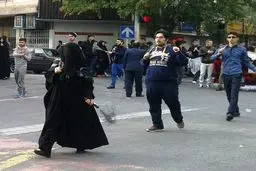 پلیس: زنجیرزنی بانوان ممنوع است