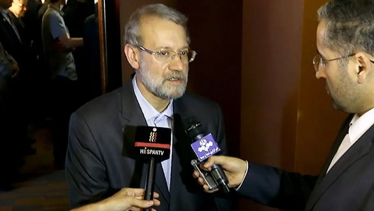 لاریجانی: نامه رهبری درباره اجرای برجام؛ راه روشن پیش روی دولت قرار داد