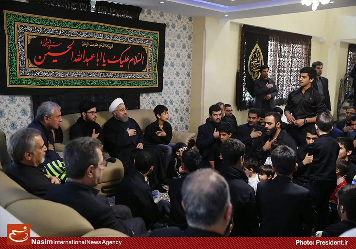 عکس خبری:: عزاداری رئیس‌جمهور با نوجوانان و جوانان در مرکز خیریه بهشت امام رضا(ع)