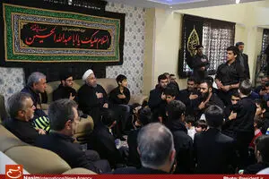 عکس خبری:: عزاداری رئیس‌جمهور با نوجوانان و جوانان در مرکز خیریه بهشت امام رضا(ع)