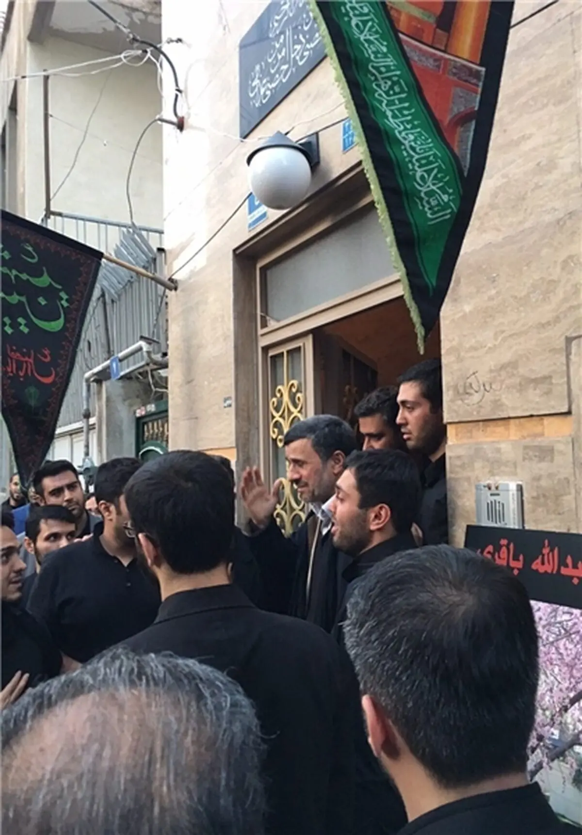 احمدی‌نژاد و سردار گرجی‌زاده در منزل شهید باقری حاضر شدند