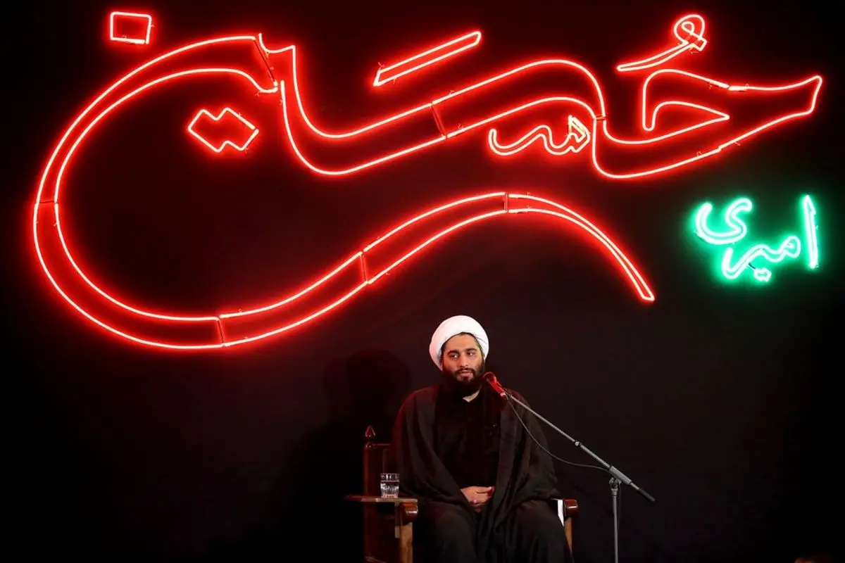 صوت:: کاشانی: اگر اهمیت مجالس سیدالشهدا(ع)درک نشود؛ مد آرایش موی محرمی پیدا می‌شود