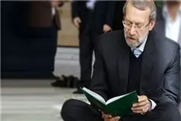 لاریجانی در منزل شهید مدافع حرم امین کریمی حضور یافت