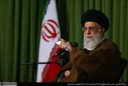 گلایه رهبر انقلاب از  کوتاهی مسئولان در رابطه با  اقتصاد مقاومتی