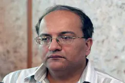 پارسی‌نژاد: 