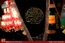 رخت سیاه بر تن 