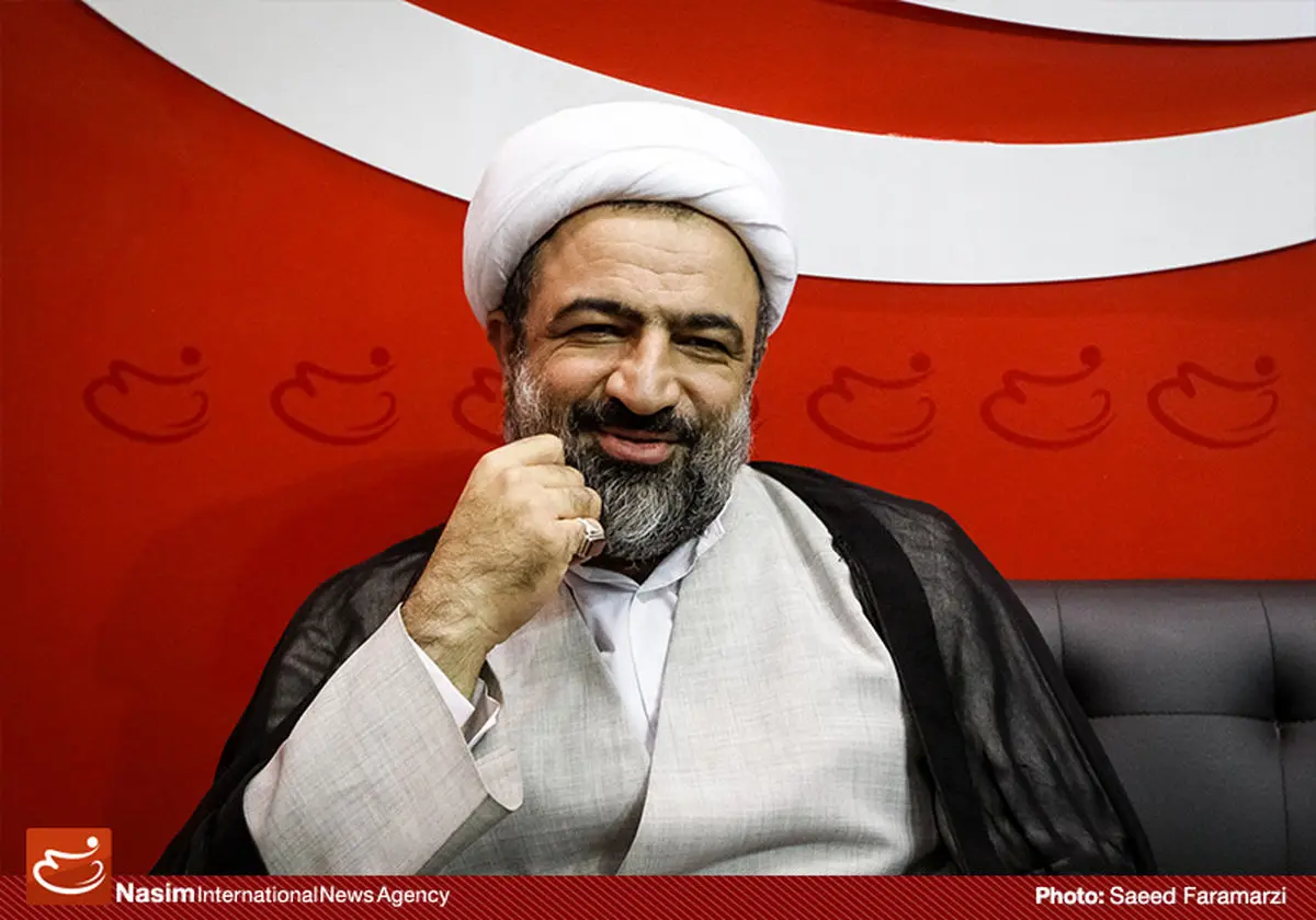 اشرفی اصفهانی با شکایت رسایی به دادگاه فراخوانده شد