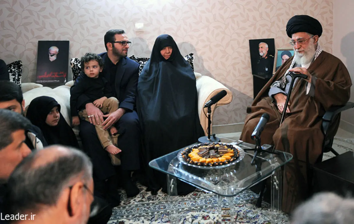 رهبر انقلاب:  تشییع کم‌نظیر شهید همدانی جلوه‌ای از پاداش الهی در قبال اخلاص او بود