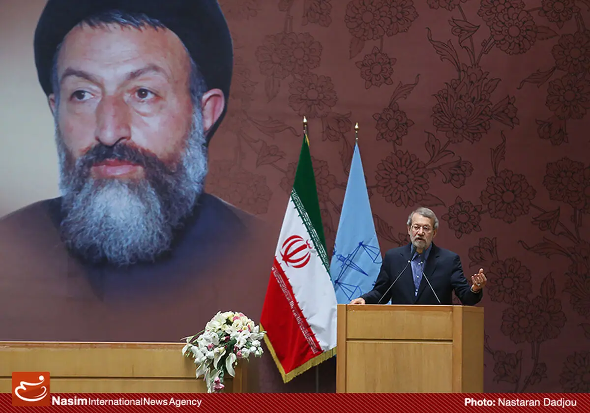 لاریجانی: کشور با چشم باز مسیر مذاکرات را انتخاب کرد و اصلا تفهیم لحظه‌ای نبود