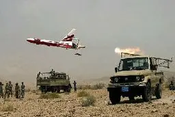 عملیات موفق رهگیری و سوختگیری شبانه جنگنده‌ها