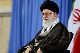 دیدار جمعی از دانش‌آموزان و دانشجویان با  مقام معظم رهبری