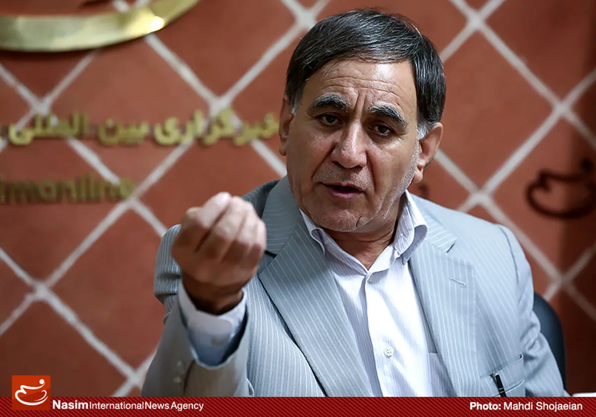 آقامحمدی: برجام که برخی آن را مدل بهبود روابط با آمریکا می‌دانند خود ده‌ها روزنه فریب دارد