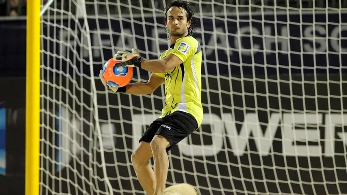 حسینی: دست به دست هم داده‌ایم تا با سربلندی به ایران برگردیم