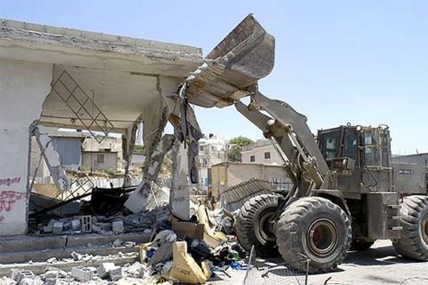 تخریب ۲۱ واحد تجاری و مسکونی غیرمجاز در شمالغرب پایتخت