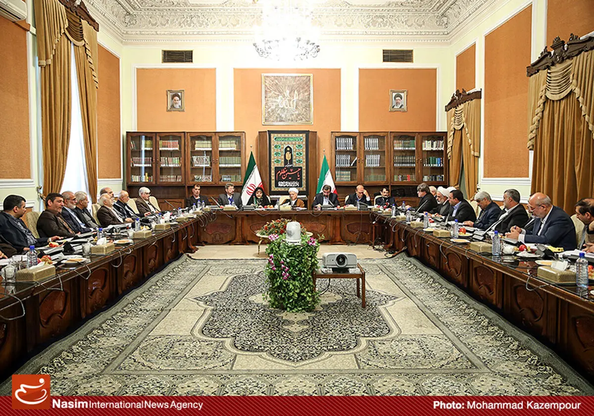 "محرمانه‌ بودن دارایی مسئولان در مصوبه اخیر مجمع تشخیص راه فساد را گشوده"