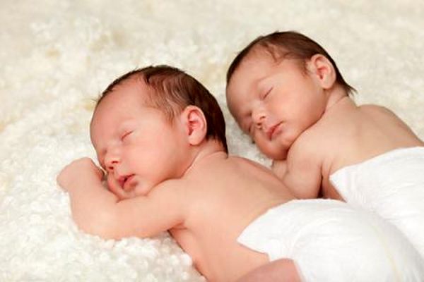 تولد ۲۲۷۳ نوزاد دوقلو در تهران