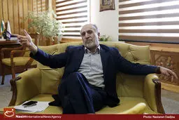 معاون اسبق بانک مرکزی: افزایش ۳۵۰ هزار میلیاردی نقدینگی در ۸۰۰ روز گذشته بسیار خطرناک است