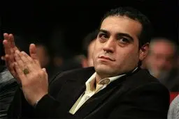 ارجمند:
دیدن 