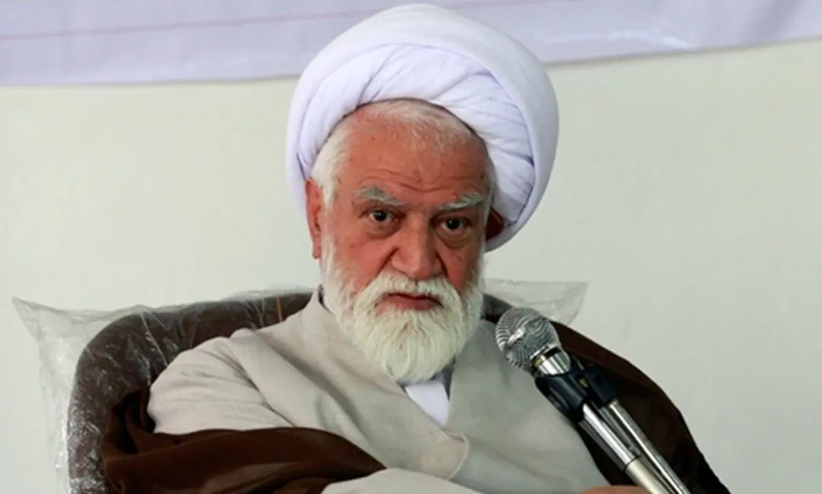 آیت‌الله نعیم‌آبادی: با درگیر شدن به منازعات داخلی، دشمن خارجی را فراموش نکنیم