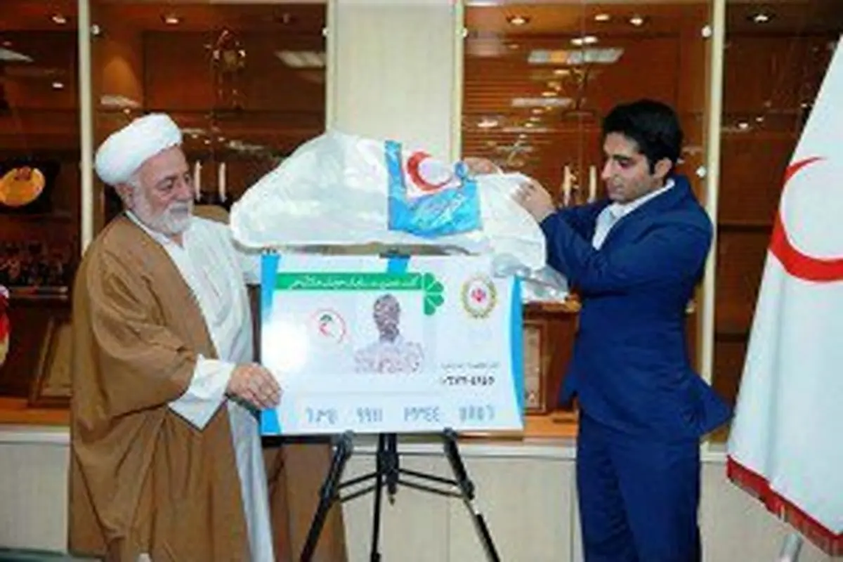 رونمایی از ملی کارت هوشمند اعضای سازمان جوانان هلال‌احمر
