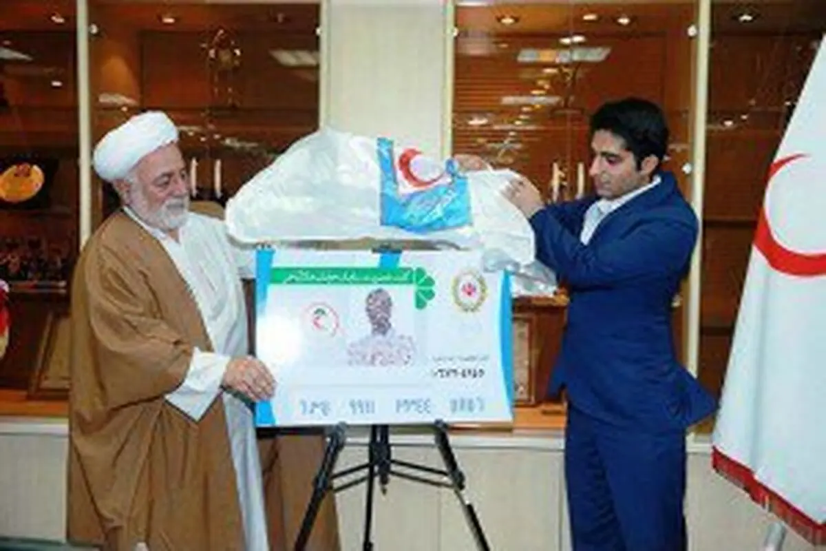 رونمایی از ملی کارت هوشمند اعضای سازمان جوانان هلال‌احمر