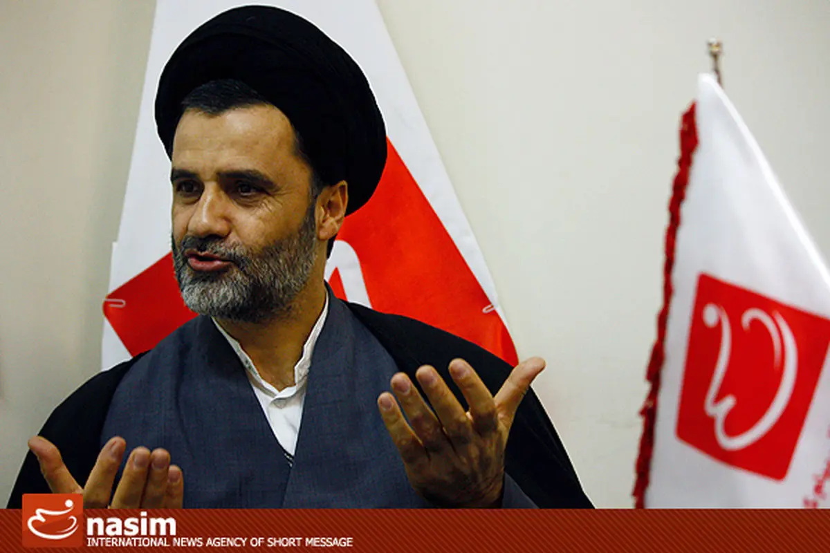 نبویان: برخی از مسئولان فکر می‌کنند، آمریکا از  خدا قوی‌تر است