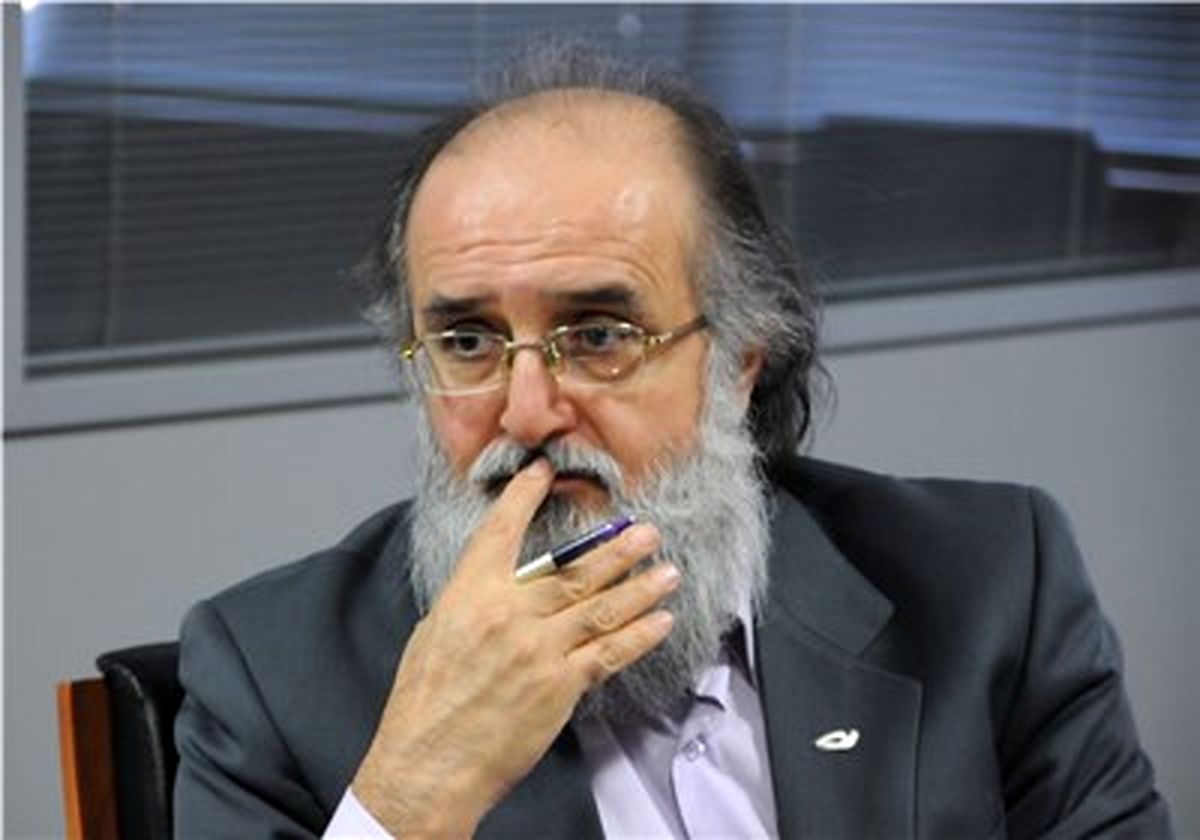 مستخدمین حسینی: سیاست‌های جدید دولت حتما تورم‌زاست و نمی‌توان آن را انکار کرد