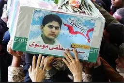 عکسی منتشر نشده از جوان‌ترین شهید مدافع حرم