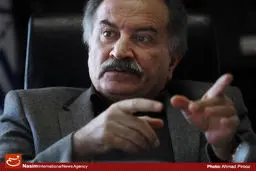 پژویان: شاید شورای رقابت برای عدم قیمت گذاری خودرو با وزارت صنعت و ذی‌‌نفعان سازش کرده باشد