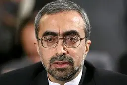 آهنی: سفر روحانی به پاریس در زمان مناسب‌تری انجام می‌شود