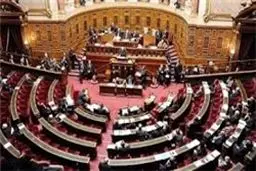 سنای فرانسه طرح تمدید سه ماهه حالت فوق‌العاده را تصویب کرد