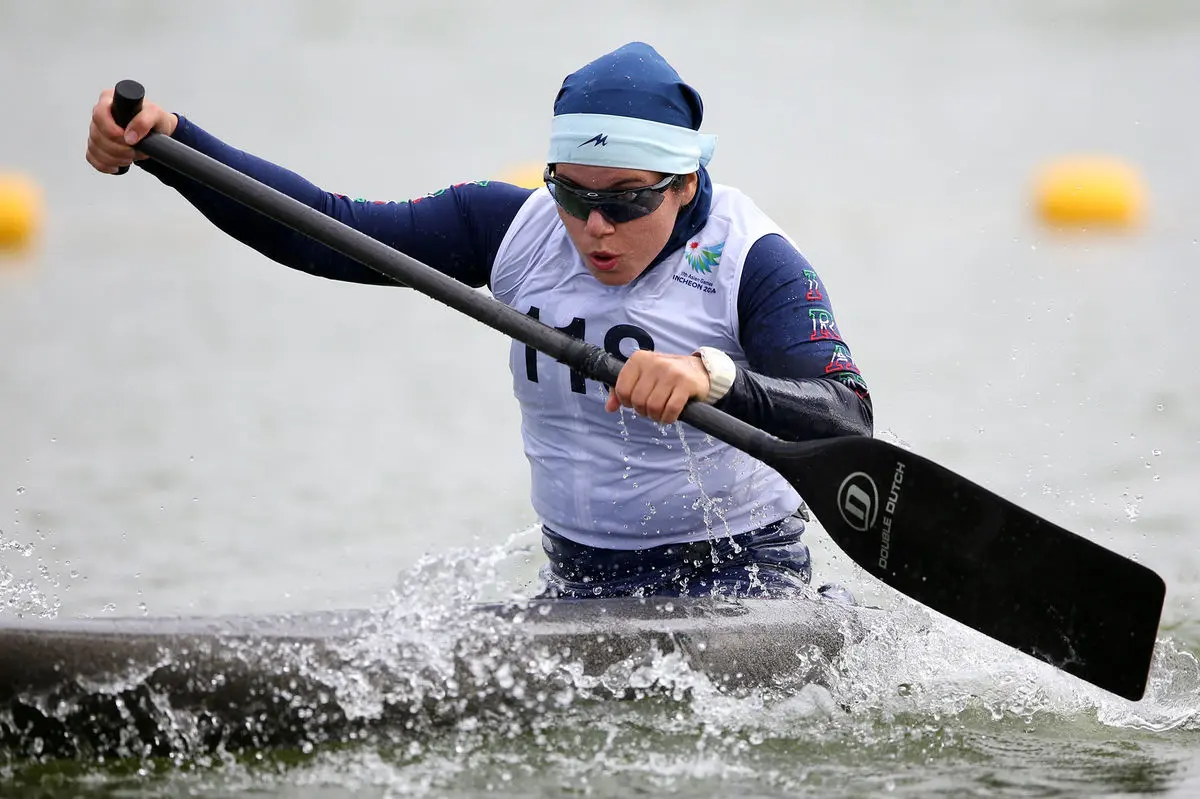 گماری:  امید قایقرانی به روئینگ است