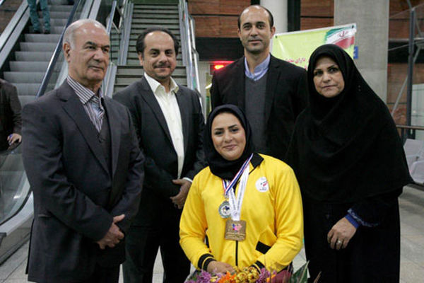 کمانداران جانبازان و معلولین
در میان استقبال مسئولان به ایران بازگشتند