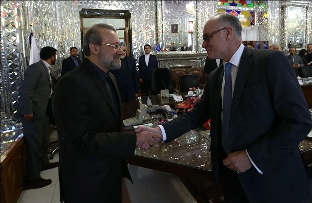 لاریجانی: دخالت کشورهایی مثل آمریکا، مشکلات کشورهای منطقه را تشدید کرد