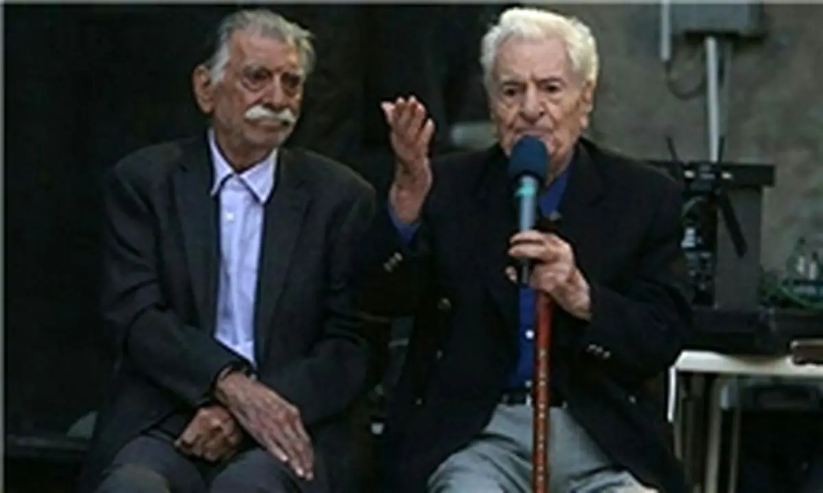 نخستین گوینده رادیو در قطعه هنرمندان آرام می‌گیرد