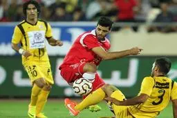بازی پرسپولیس  و نفت تهران ۲۴ ساعت به تعویق افتاد